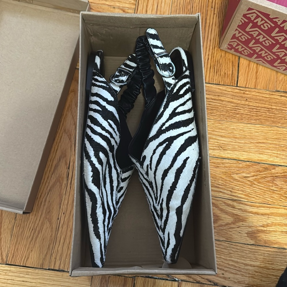 Steve Madden Zebra print hair calf with ruched sling back